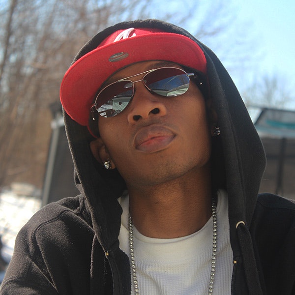 Thonio profile picture Thonio profile picture