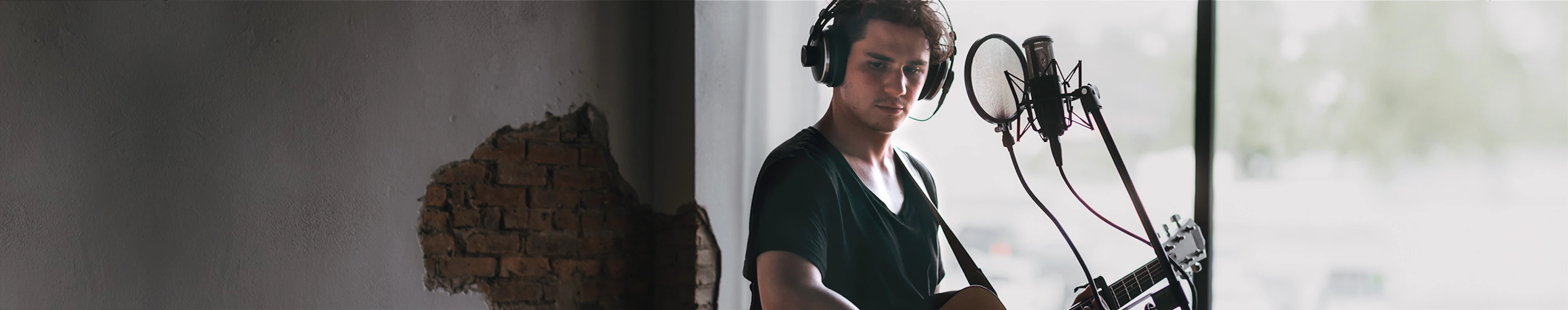 Post Av profile cover