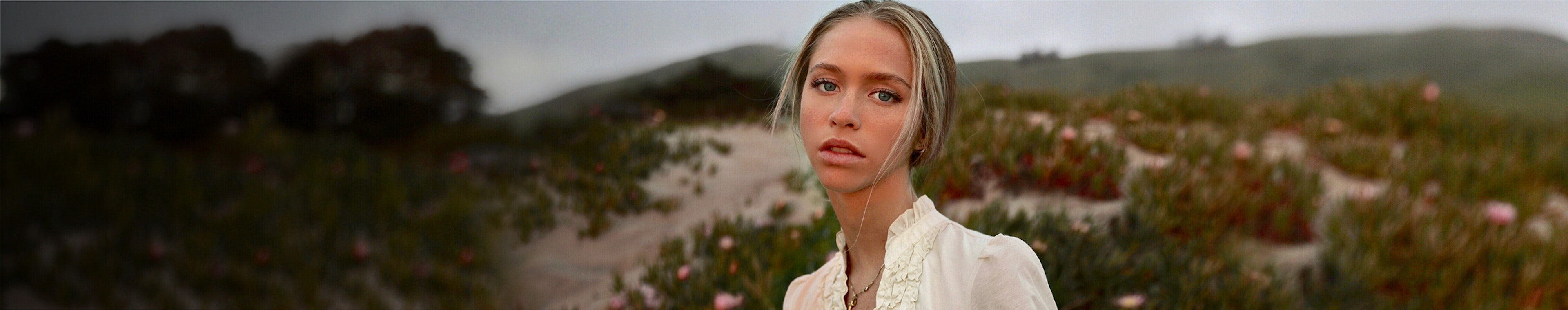 Maya Pacziga profile cover Maya Pacziga profile cover