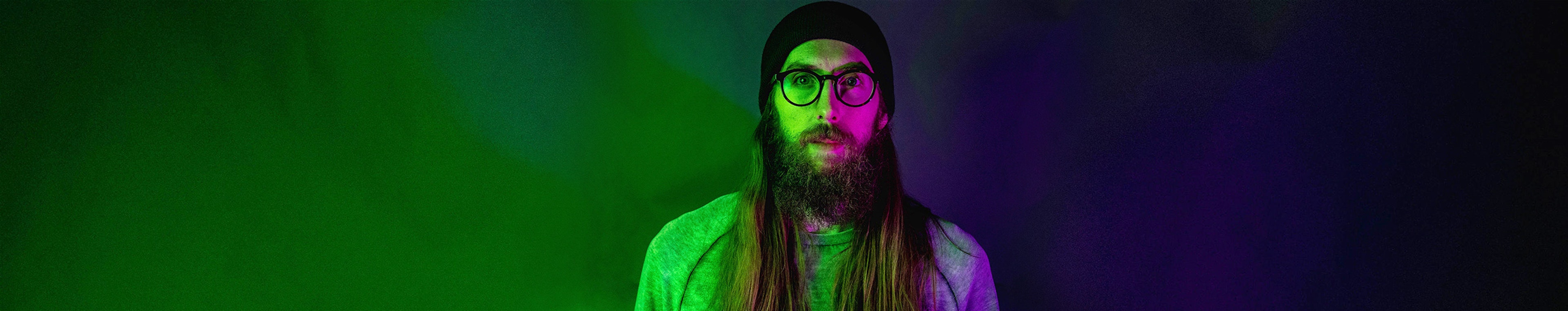 E J R M profile cover