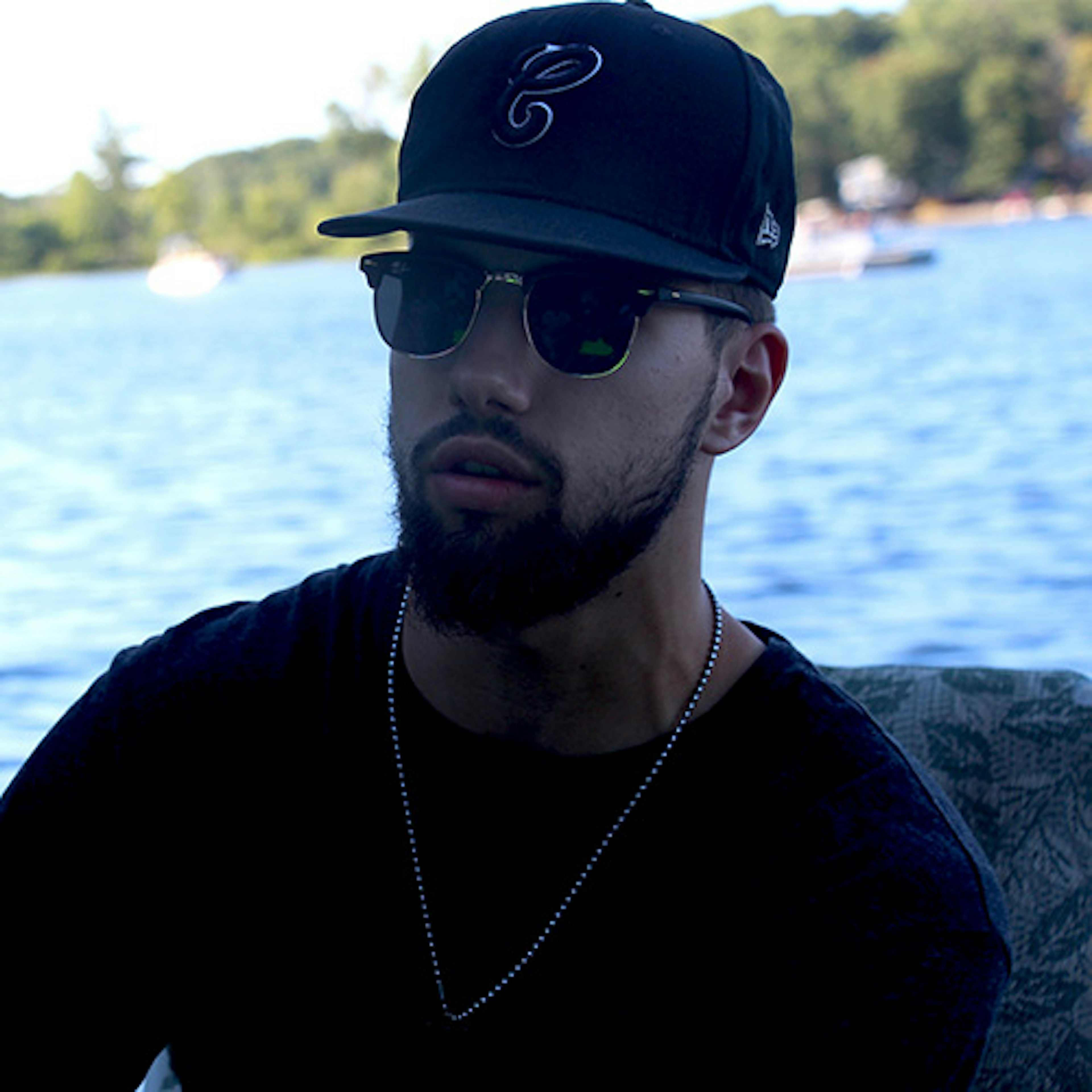 Dougy profile picture Dougy profile picture