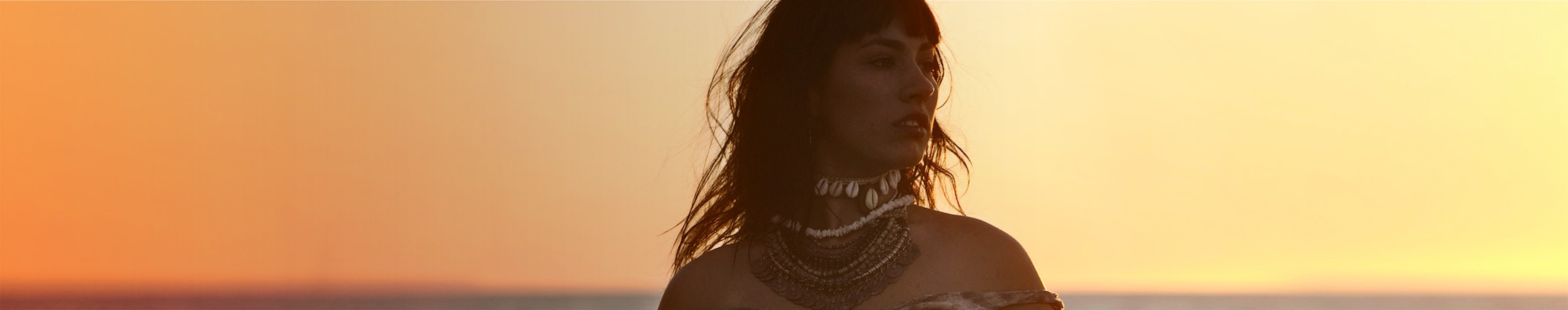 Maitê Inaê profile cover Maitê Inaê profile cover