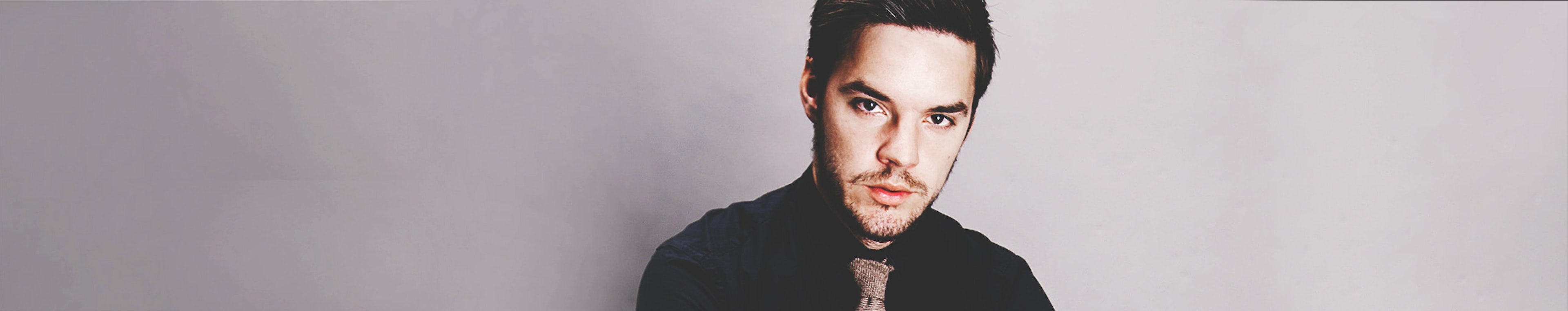 Alex Zado profile cover Alex Zado profile cover