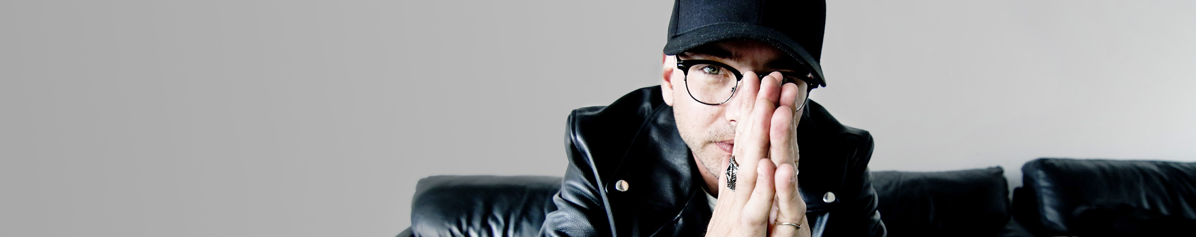 Jonezen profile cover Jonezen profile cover