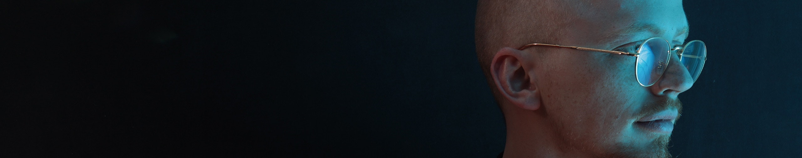 Tom De Gold profile cover Tom De Gold profile cover