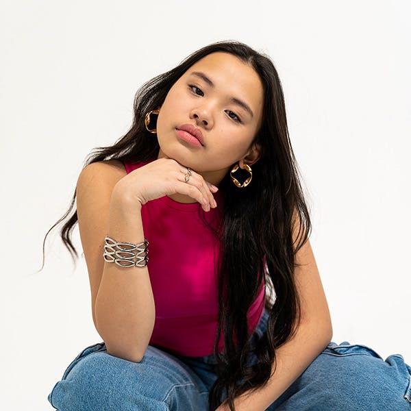 Camille de la Cruz Songs & Albums Artlist