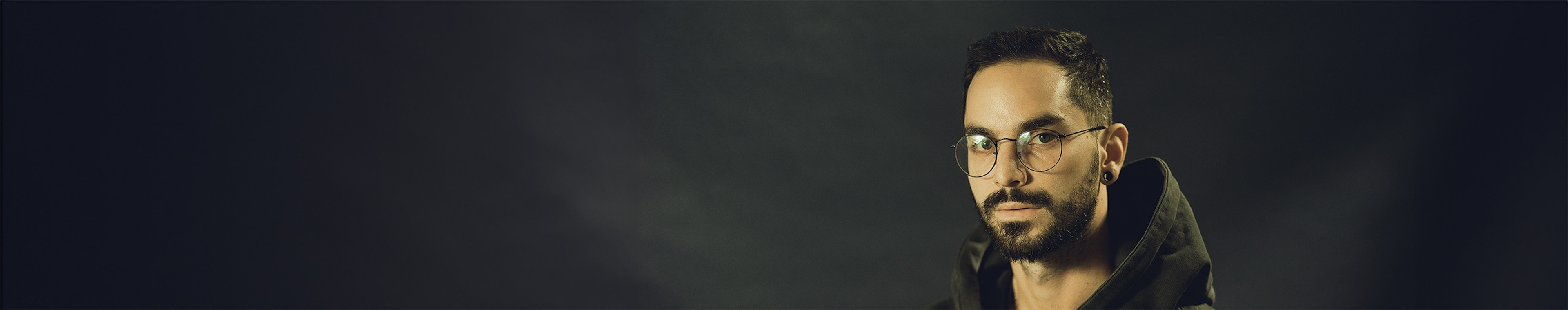 Ariel Shalom profile cover