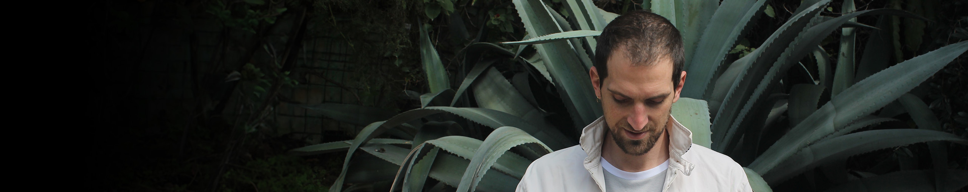 Yaniv Hayoun profile cover Yaniv Hayoun profile cover