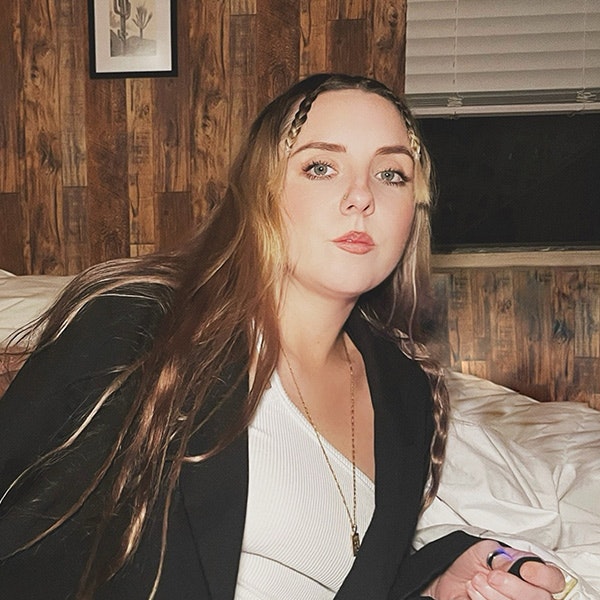 Lyra Blue - Songs & Albums | Artlist