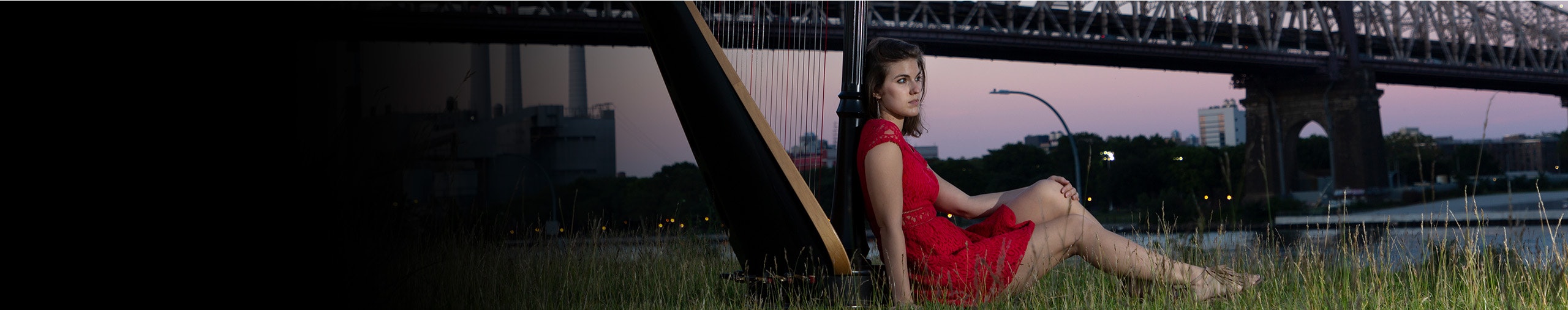 Pia Maya profile cover Pia Maya profile cover