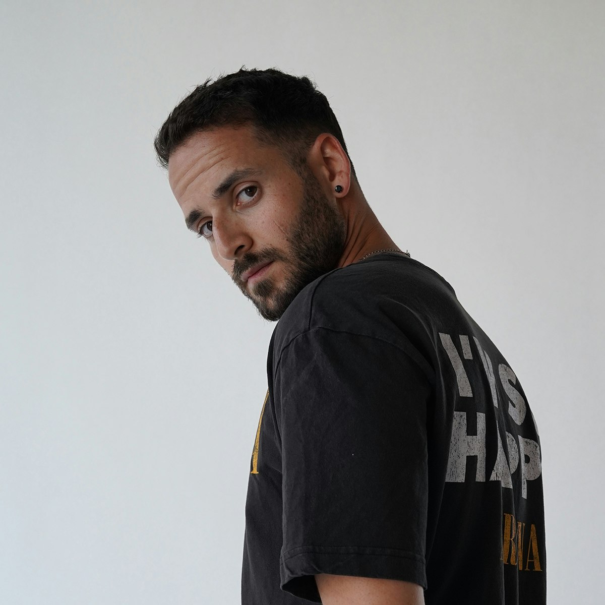 Avni Vibes profile picture Avni Vibes profile picture