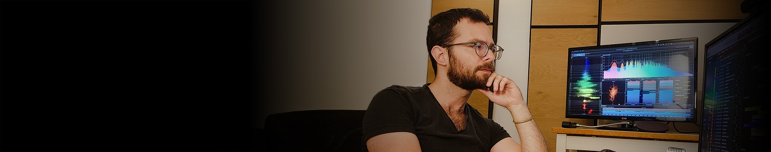 Amit Katzengold profile cover Amit Katzengold profile cover