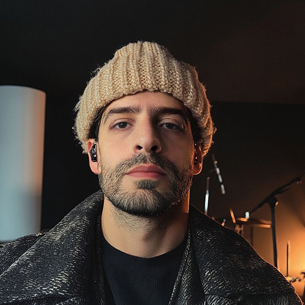 Cali Myles profile picture Cali Myles profile picture