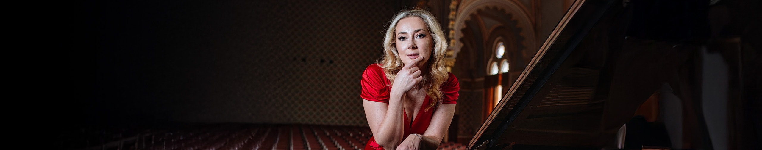 Angelika Conrad profile cover Angelika Conrad profile cover