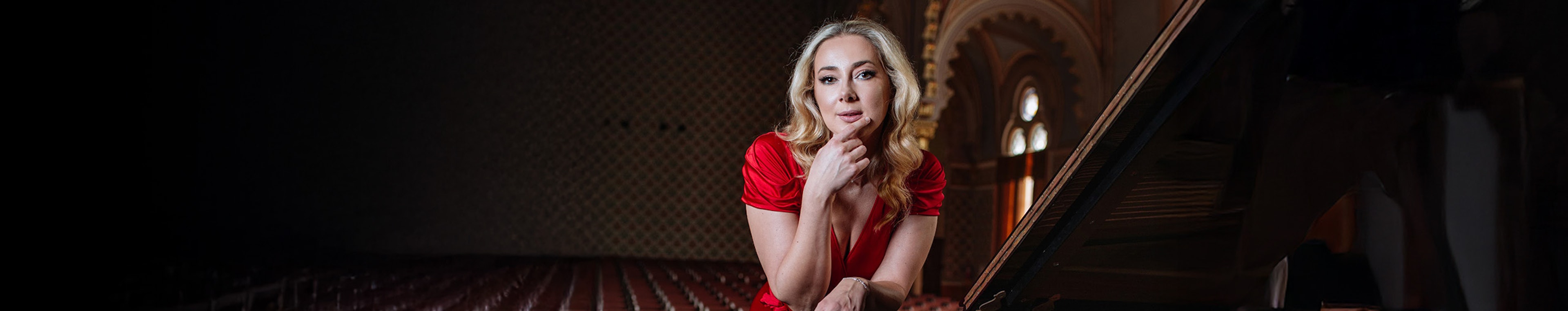 Angelika Conrad profile cover