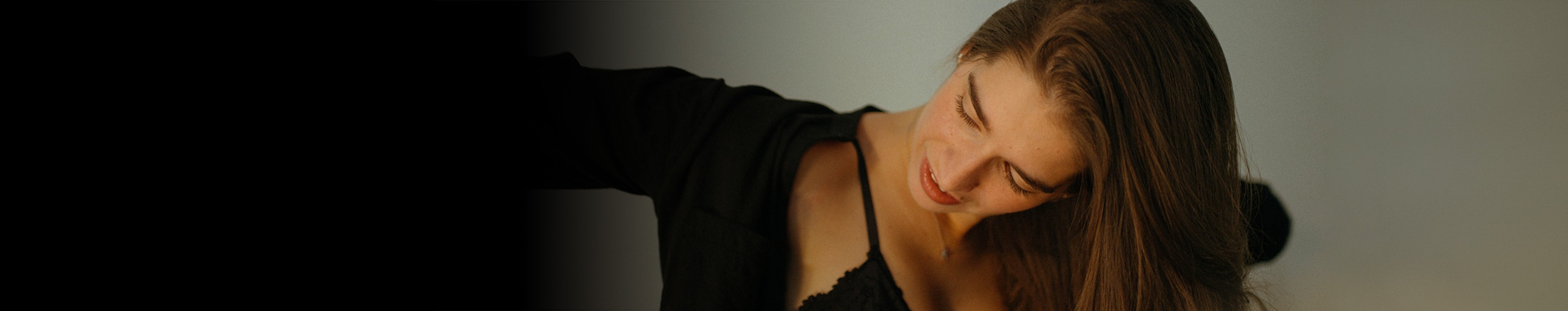 Maya Davidoff profile cover Maya Davidoff profile cover